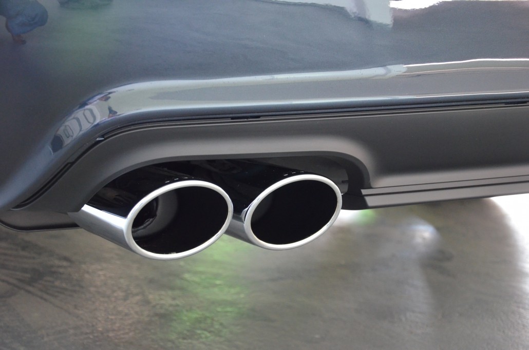 Powerful Exhaust Systems For Your Mercedes Benz W221